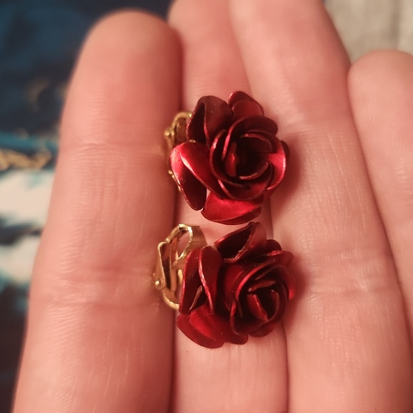 Mainly vintage clip earings - Picture 6 of 16